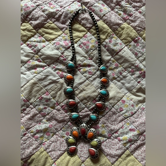 Western Multi Color Squash Bottom Necklace - Picture 1 of 5